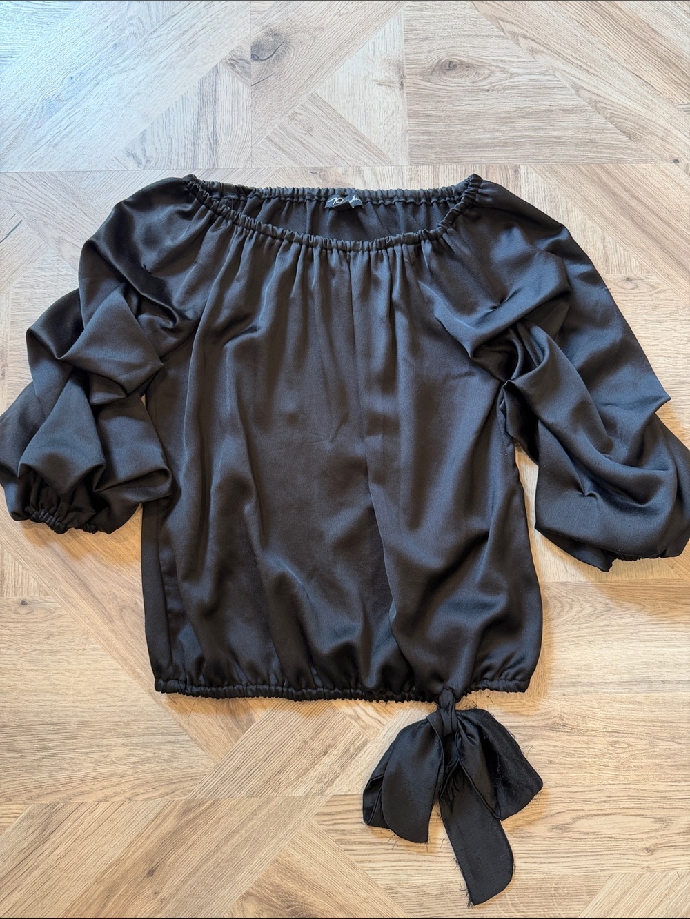 Black Off-Shoulder Tie-Hem Blouse with Puff Sleeves - Women Tops